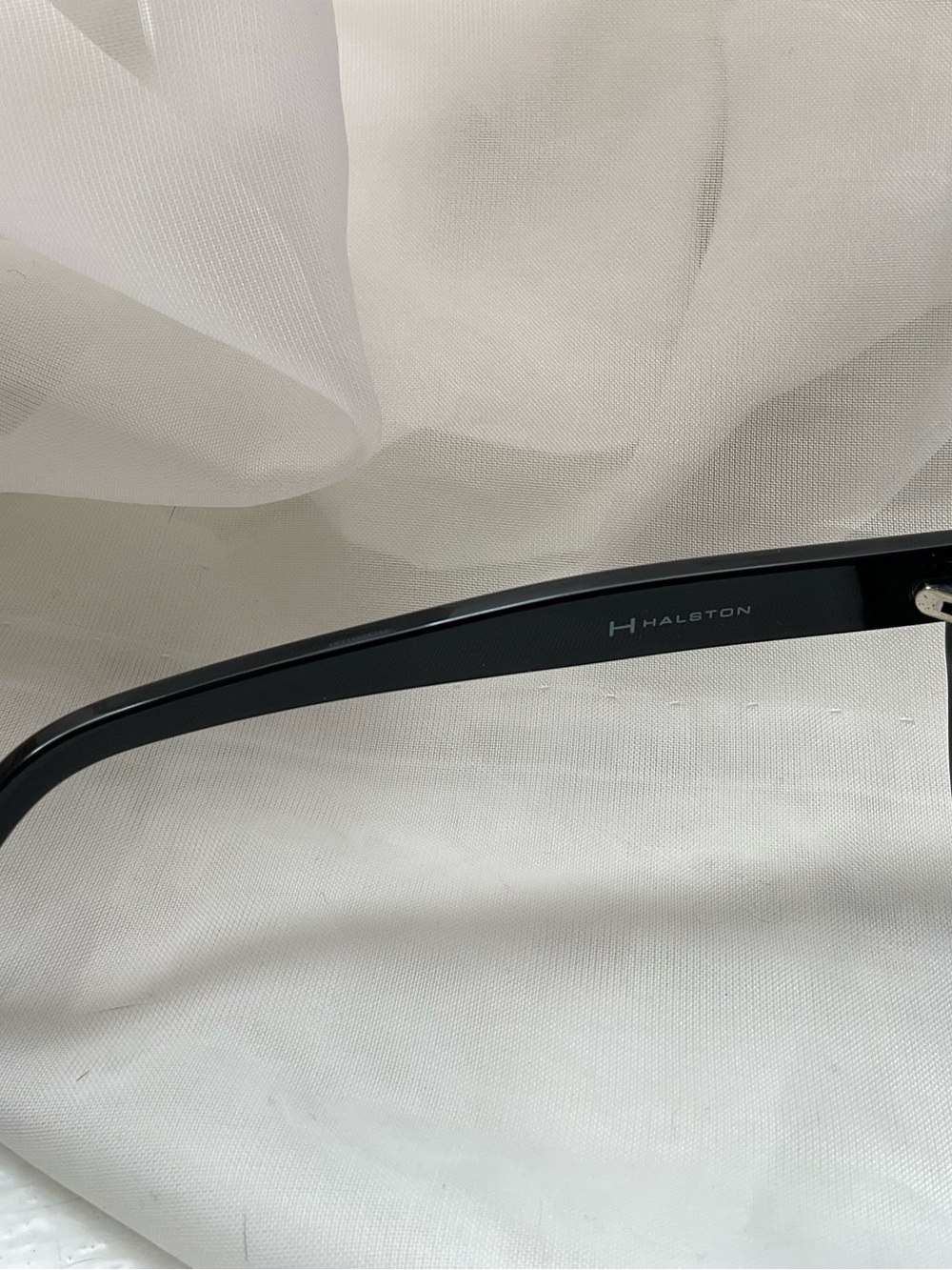 Halston Heritage Black Gloss Oversized Cat-Eye Sunglasses - Picture 2 of 4